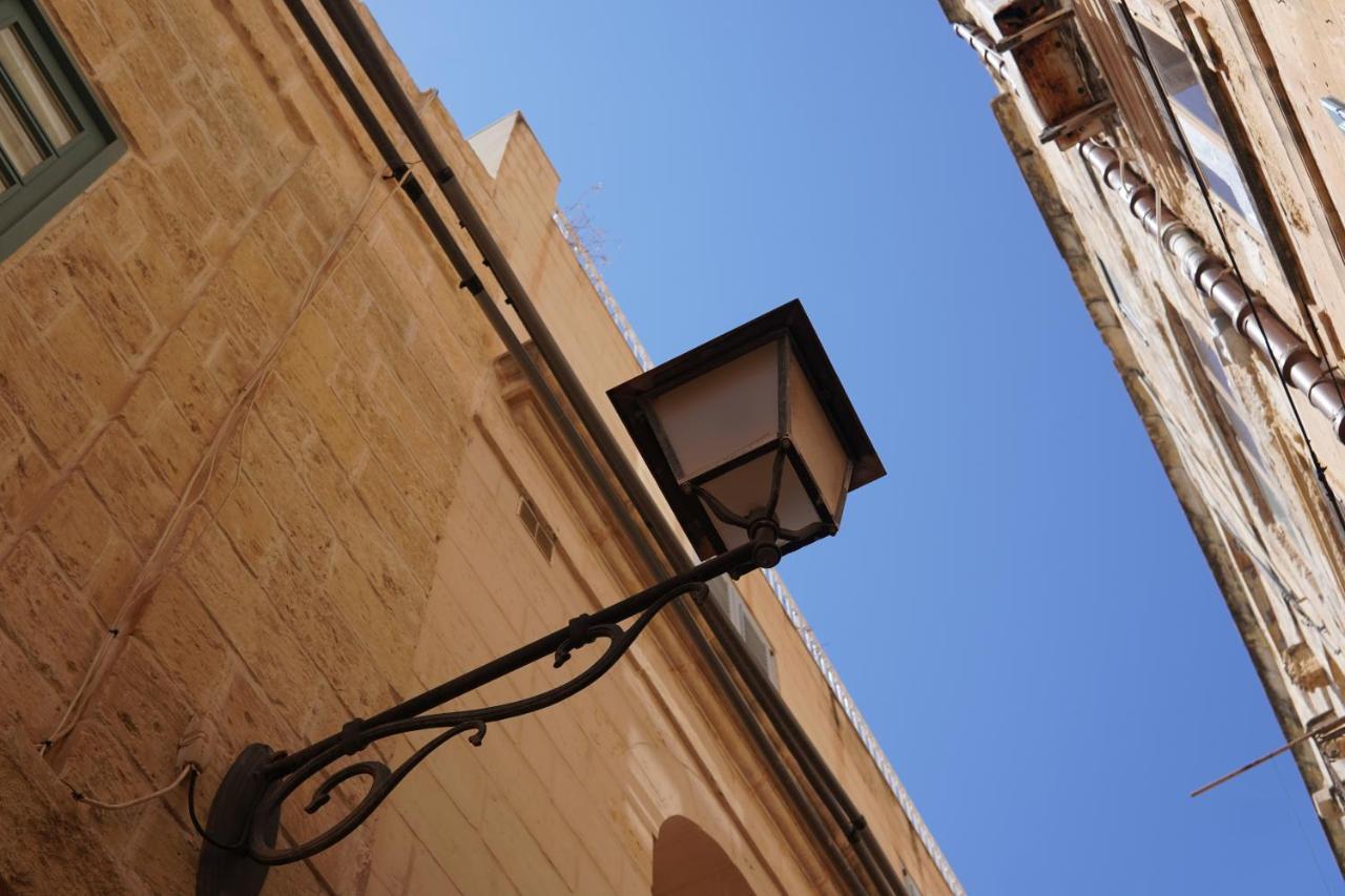 Il-Mezzanine Private Traditional And Walking Distance To Bus Terminus Vila Cospicua Exterior foto