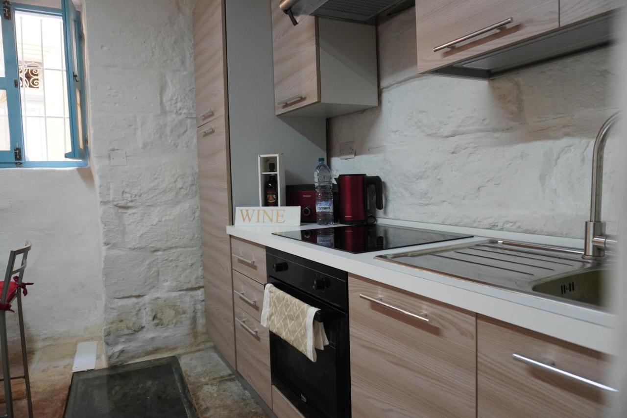 Il-Mezzanine Private Traditional And Walking Distance To Bus Terminus Vila Cospicua Exterior foto